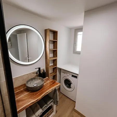 Le Charme Proche De La Mer Apartment *